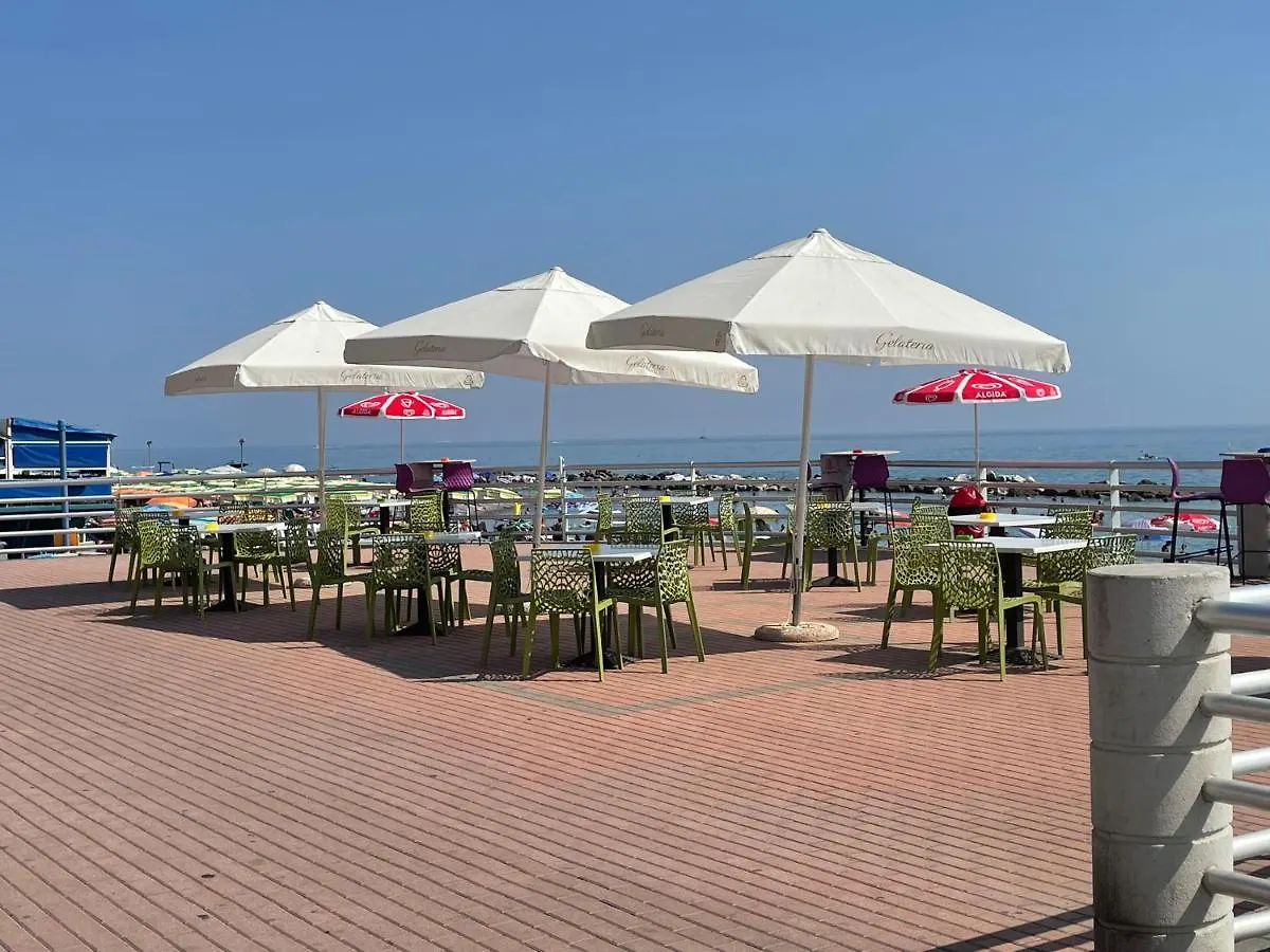 דירות ונטימיגליה Casa Aiga Marina